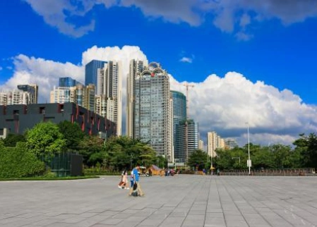 Earthone Dubai Plaza